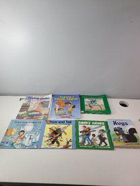 Lot of 7 Robert Munsch Children's Books - Classic Paperback Picture Books
